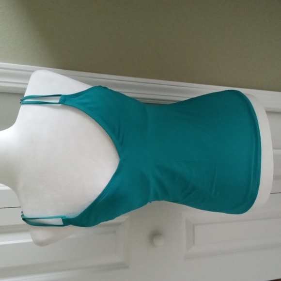 Stylish BLEU ROD BEATTIE Tankini bathing suit top size 6 with cute back laces - Picture 1 of 3